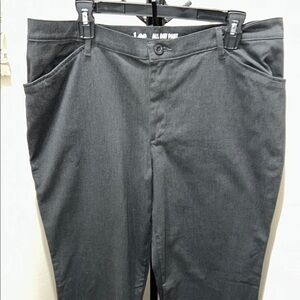 NWT Lee Charcoal Straight Leg Pants
